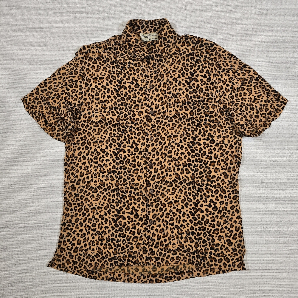 Kenny Flowers Leopard Animal Print Button Up Shirt Mens M Short Sleeve Vacation